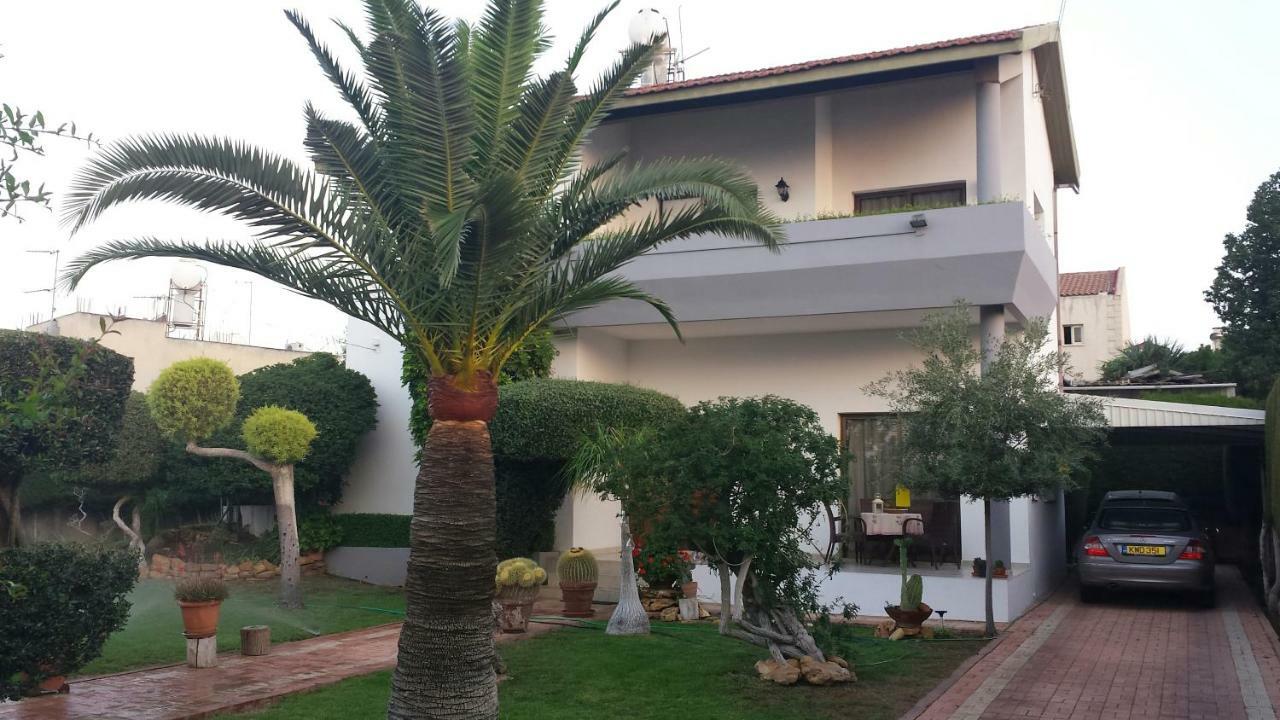 Residence L' Aubrais Limisso Esterno foto