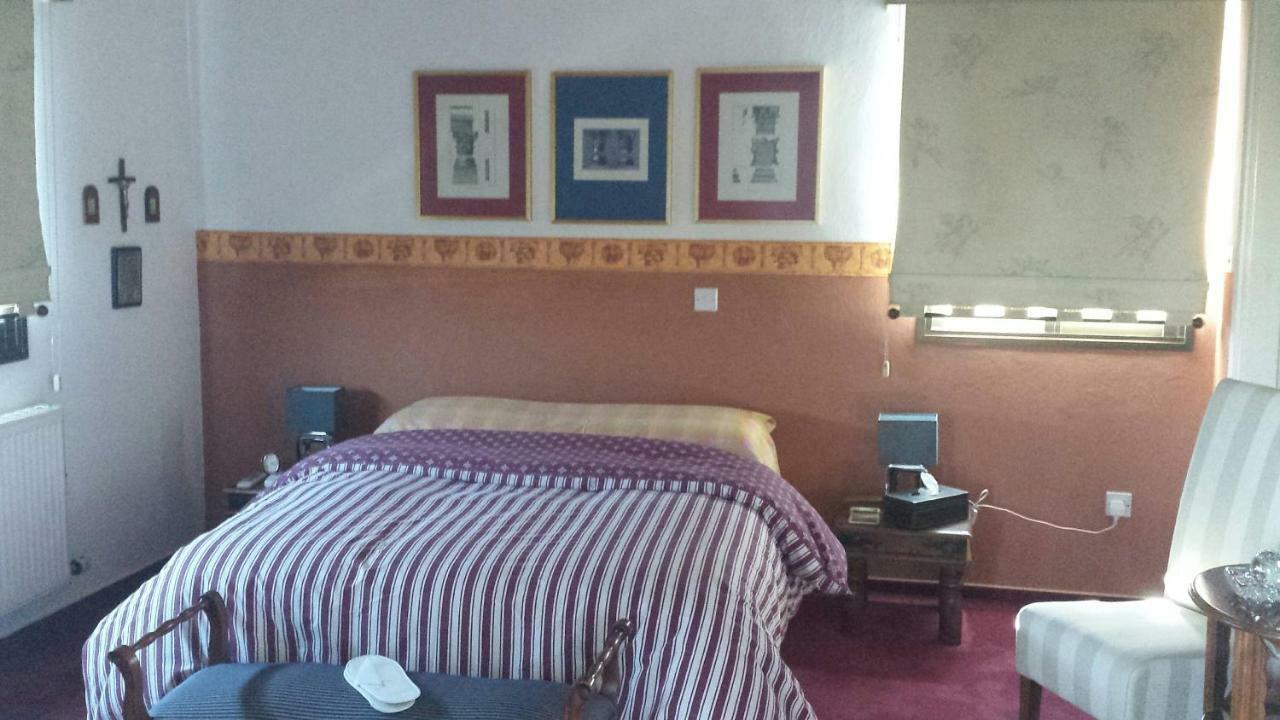 Residence L' Aubrais Limisso Esterno foto
