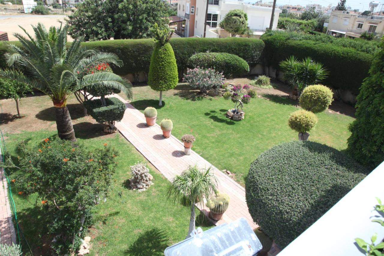 Residence L' Aubrais Limisso Esterno foto