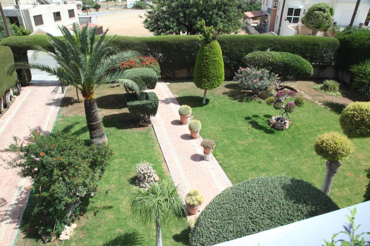 Residence L' Aubrais Limisso Esterno foto