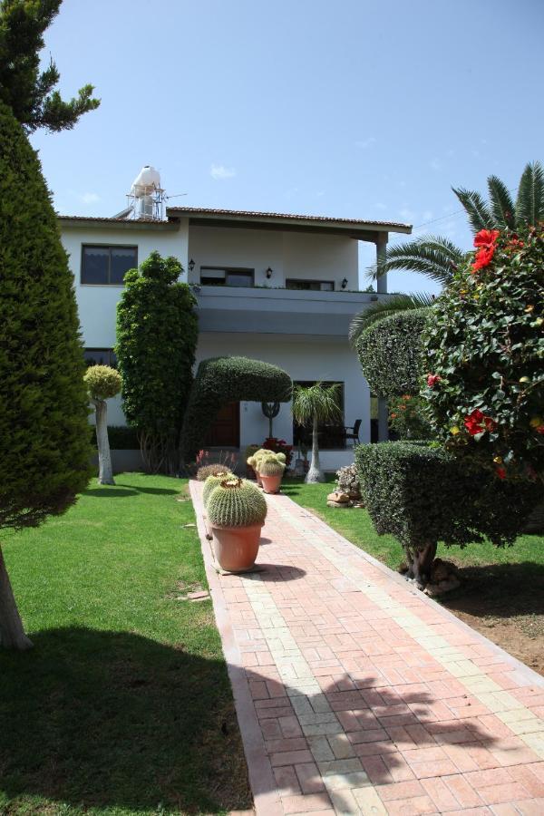 Residence L' Aubrais Limisso Esterno foto
